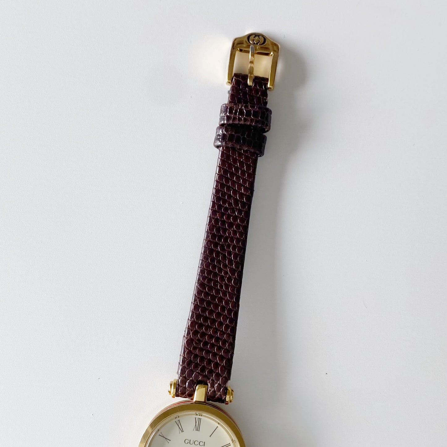 Gucci 1990s Sherry Round Gold Plated Watch