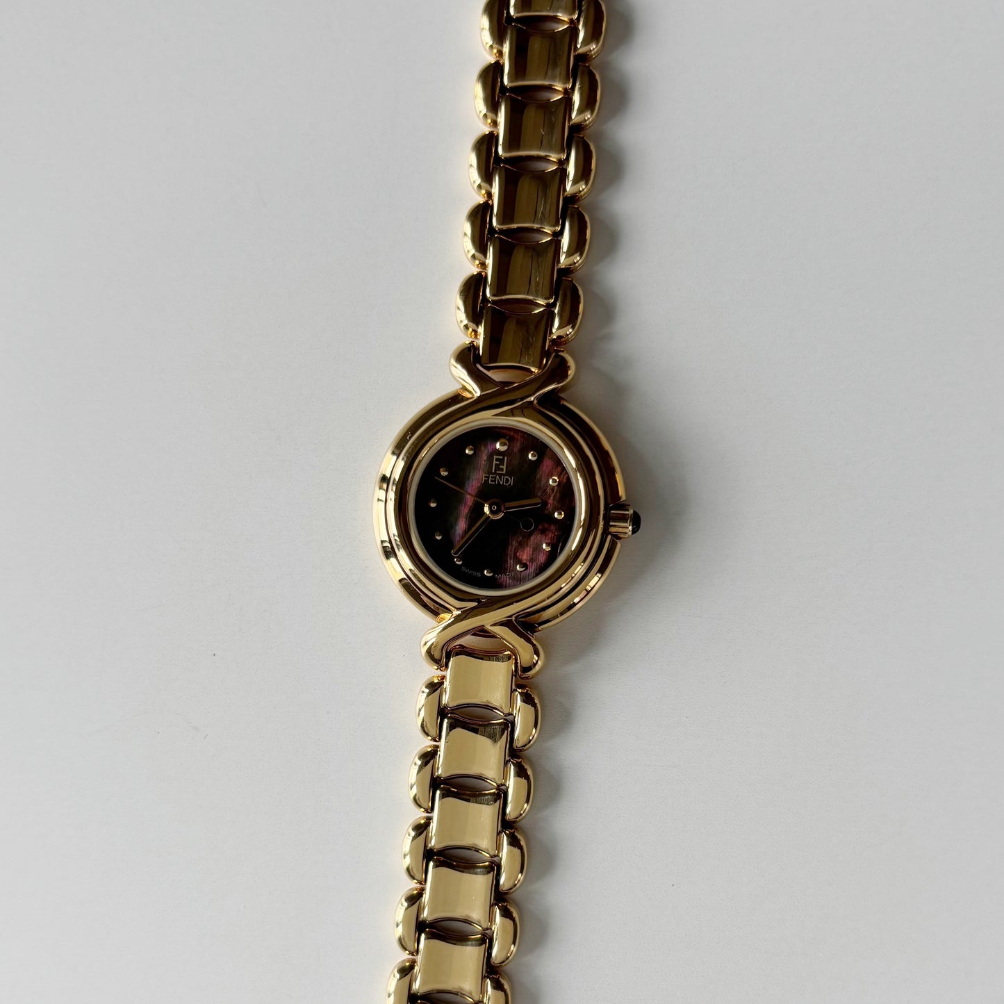 Fendi 1990s Seashell Round Dial Gold Plated Watch