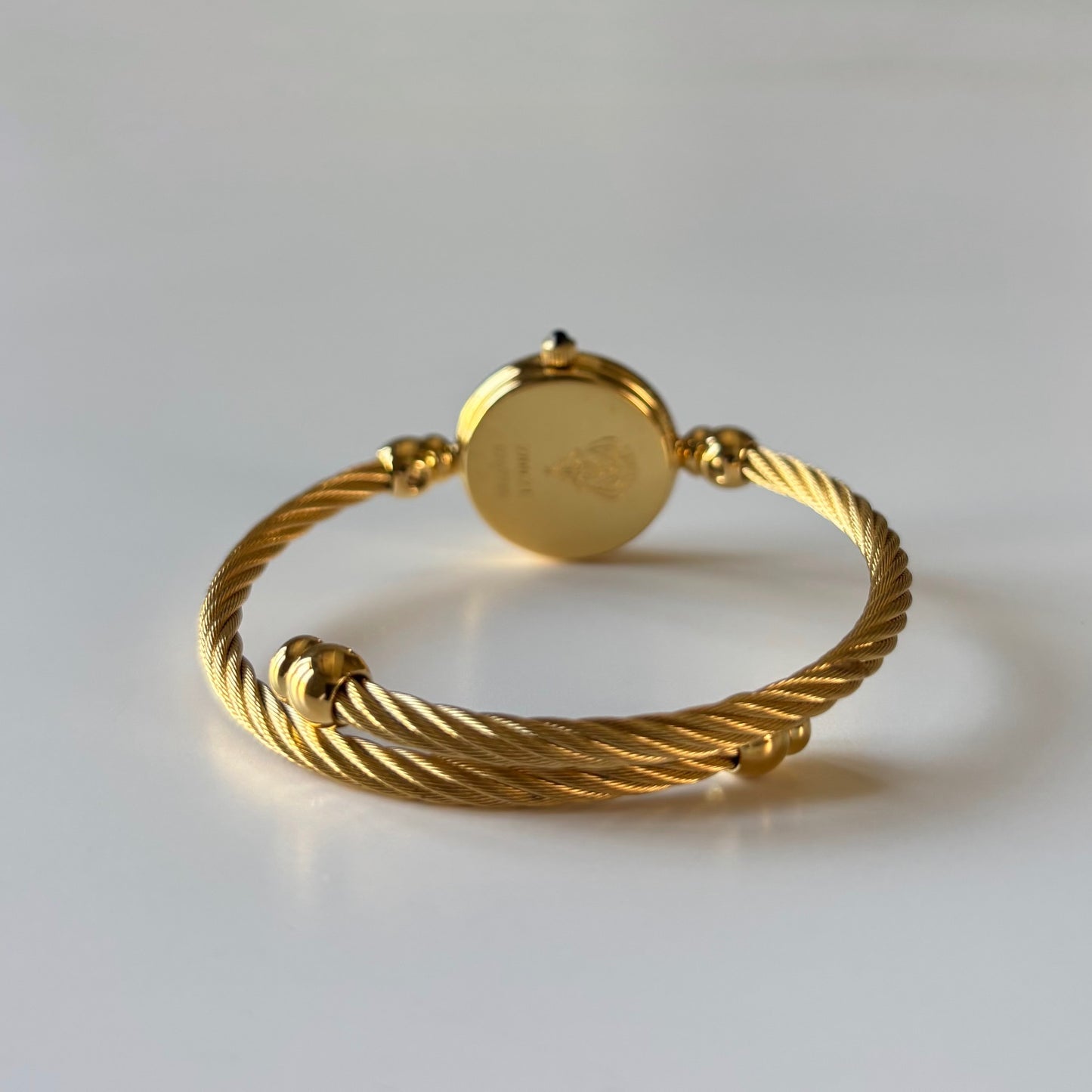 Gucci 1990s Seashell Dial Gold Plated Cable Bangle Watch