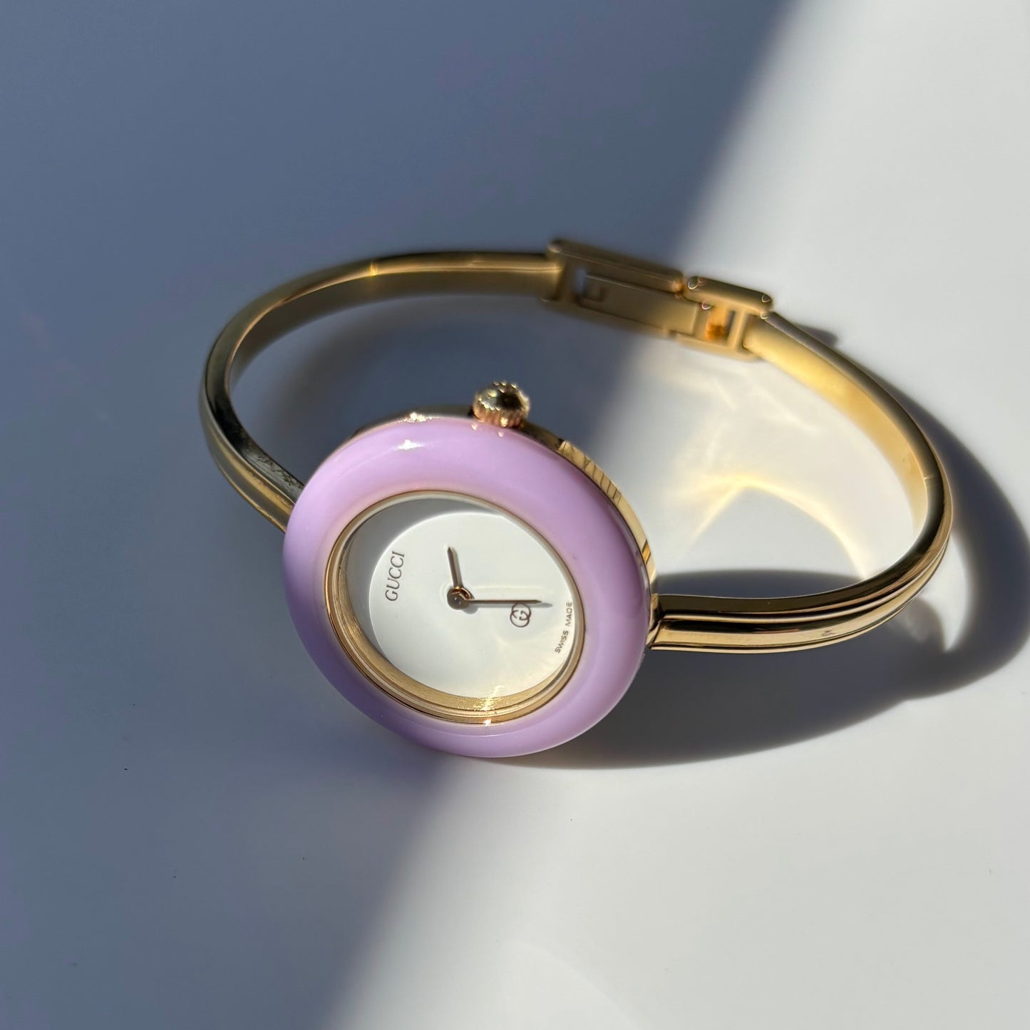 Gucci 1990s Interchangeable Bezel Gold Plated Bangle Watch with 12 bezels, case