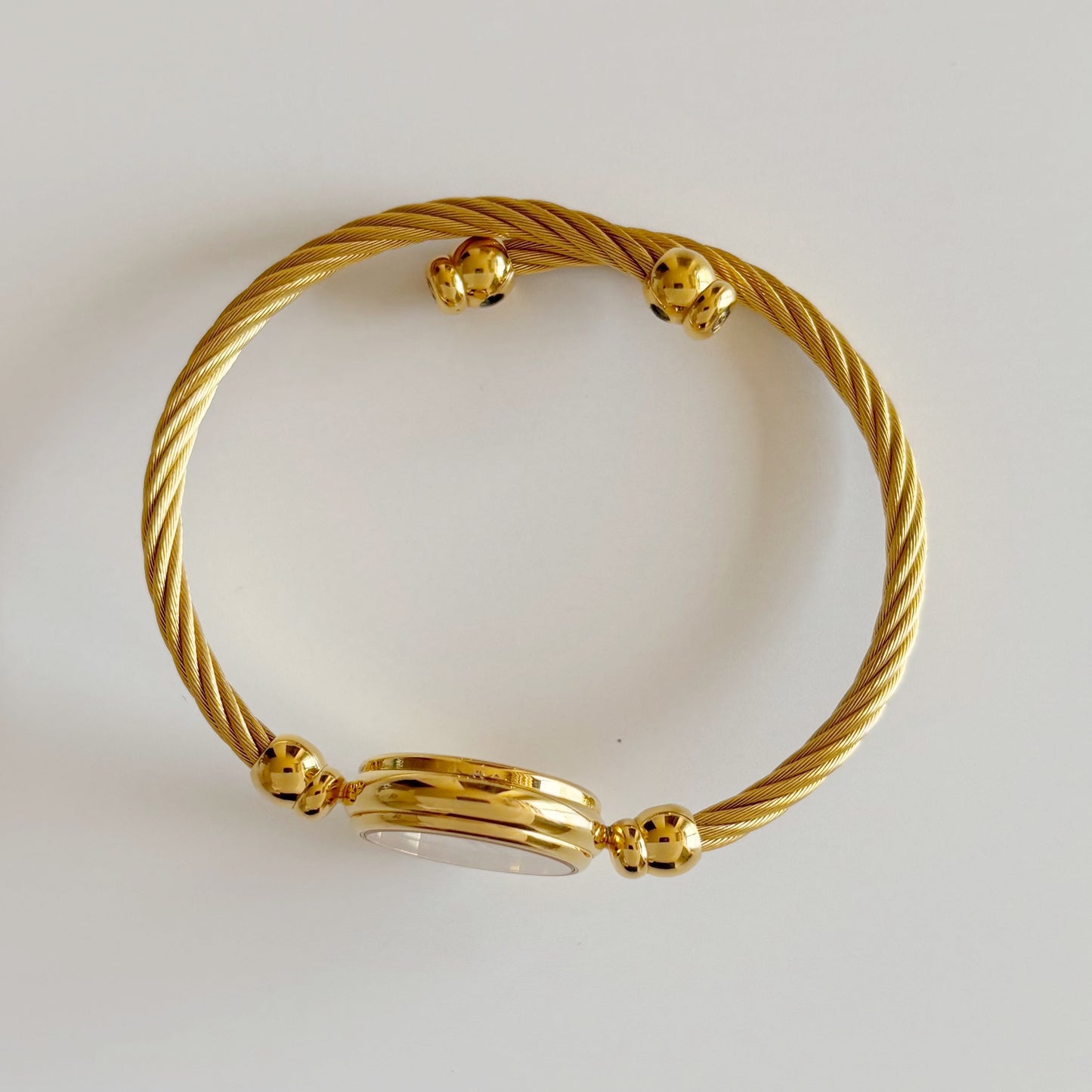 Gucci 1990s Seashell Dial Cable Gold Plated Bangle Watch