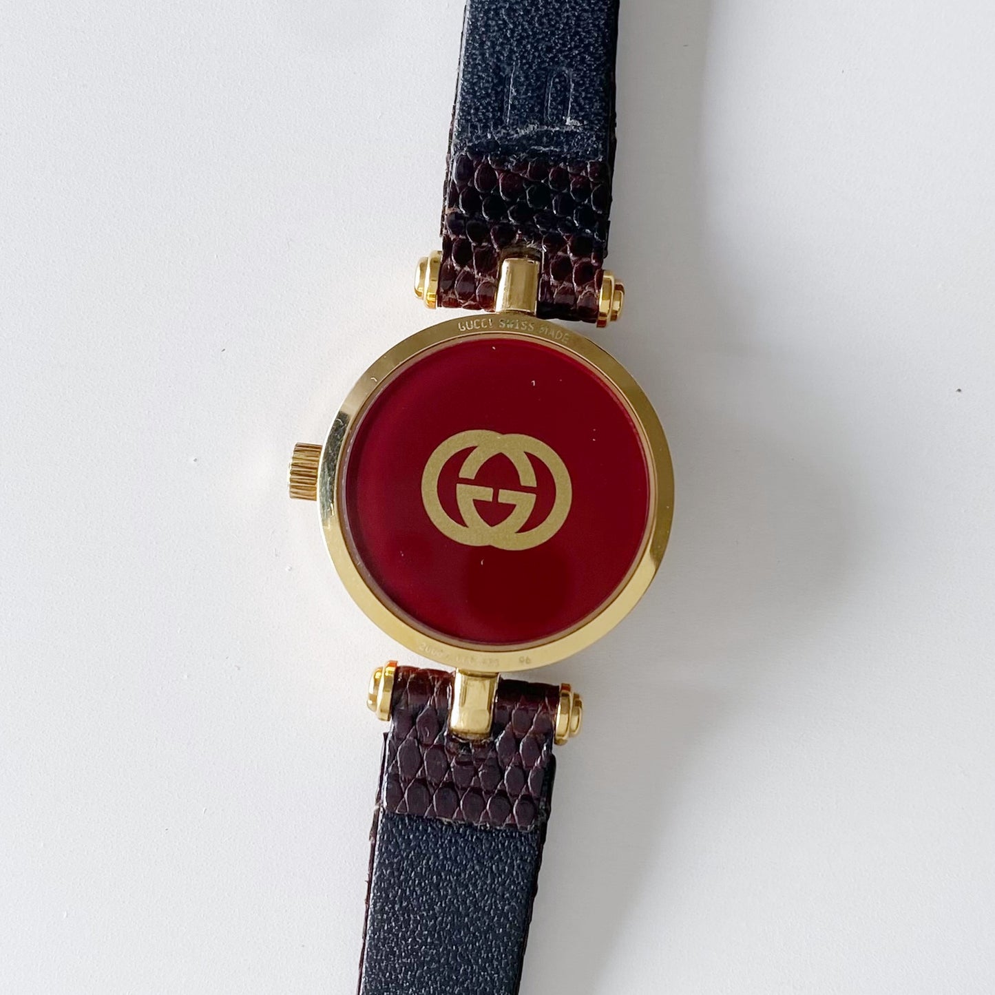 Gucci 1990s Sherry Round Gold Plated Watch