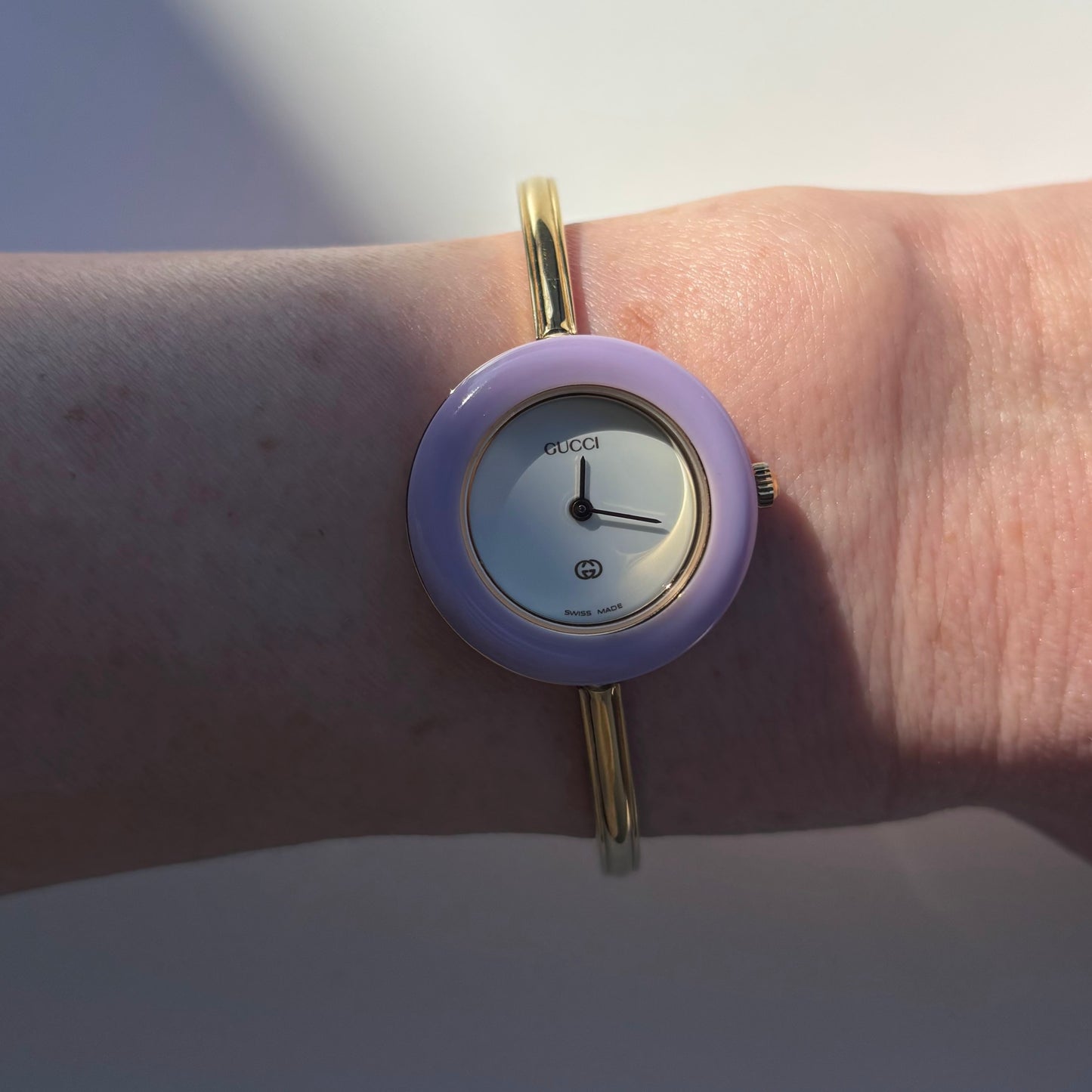 Gucci 1990s Interchangeable Bezel Gold Plated Bangle Watch with 12 bezels, case