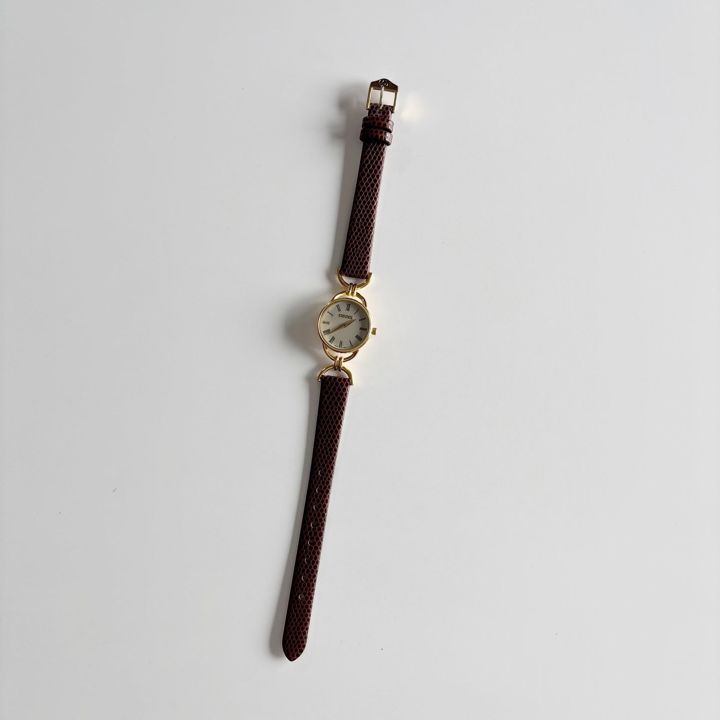 Gucci 1990s Round Dial Gold Plated Watch