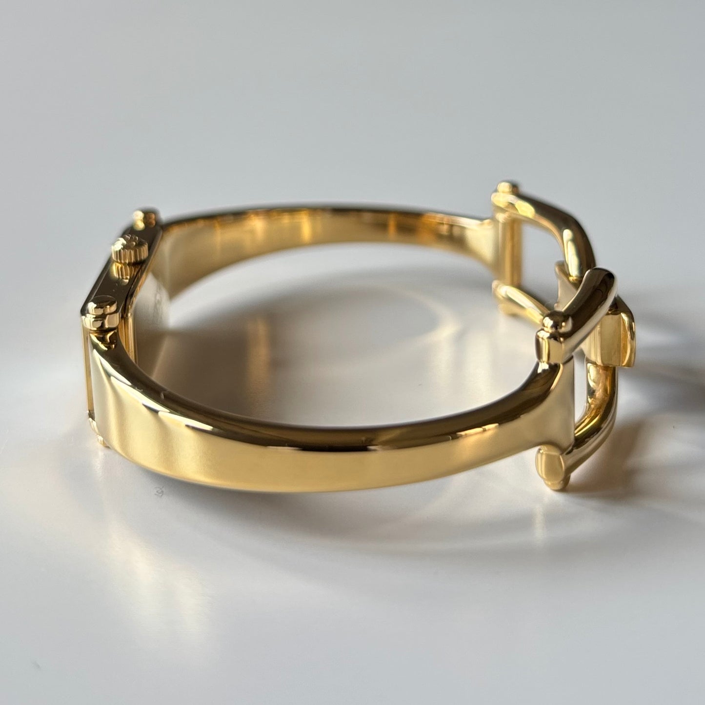 Gucci 1990s Seashell Dial Gold Plated Bangle Watch