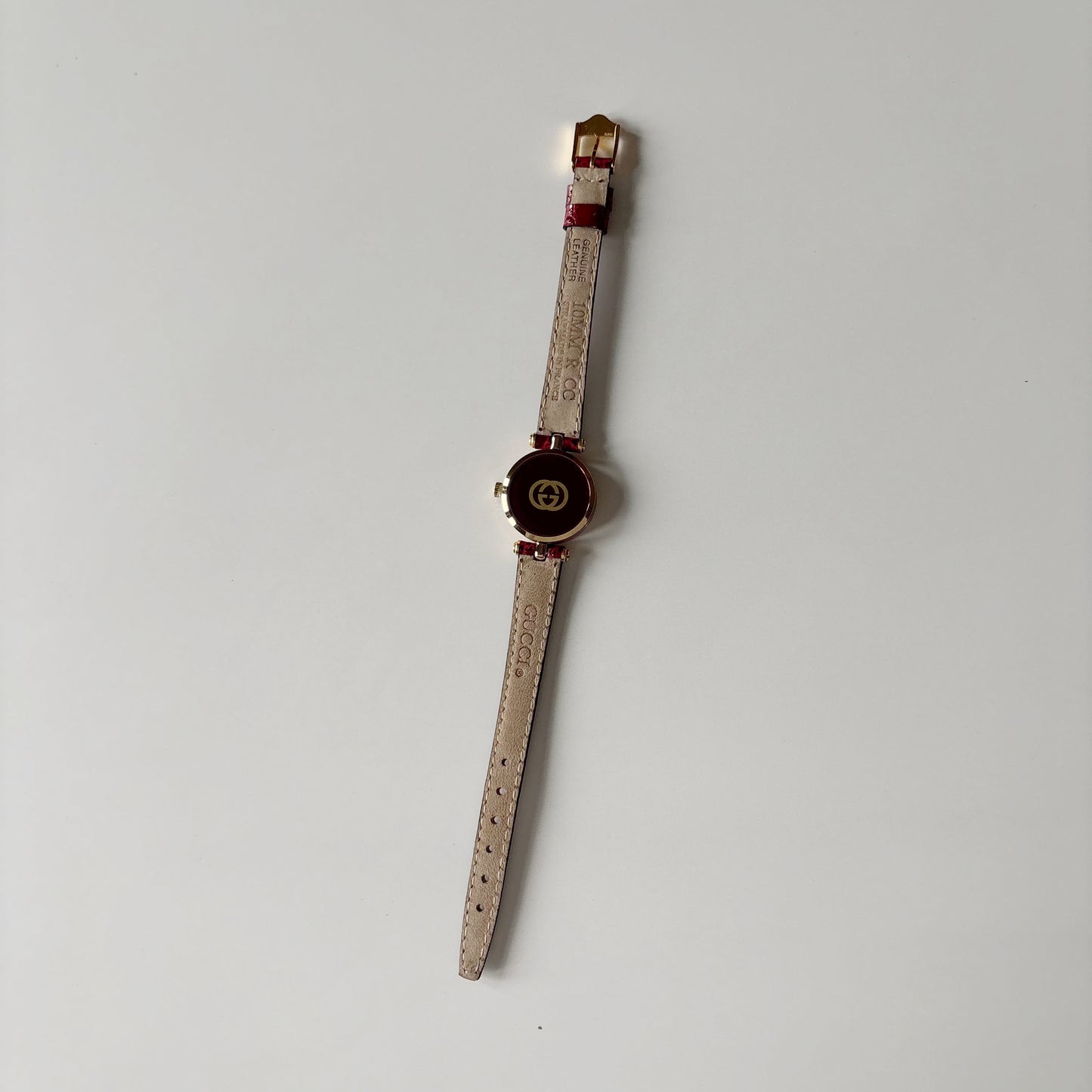 Gucci 1990s Sherry Red Round Dial Gold Plated Watch