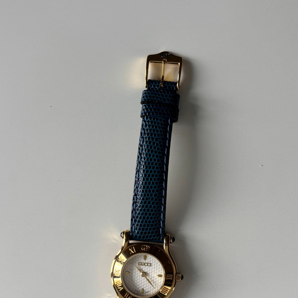 Gucci 1990s White Round Dial Gold-Plated Watch