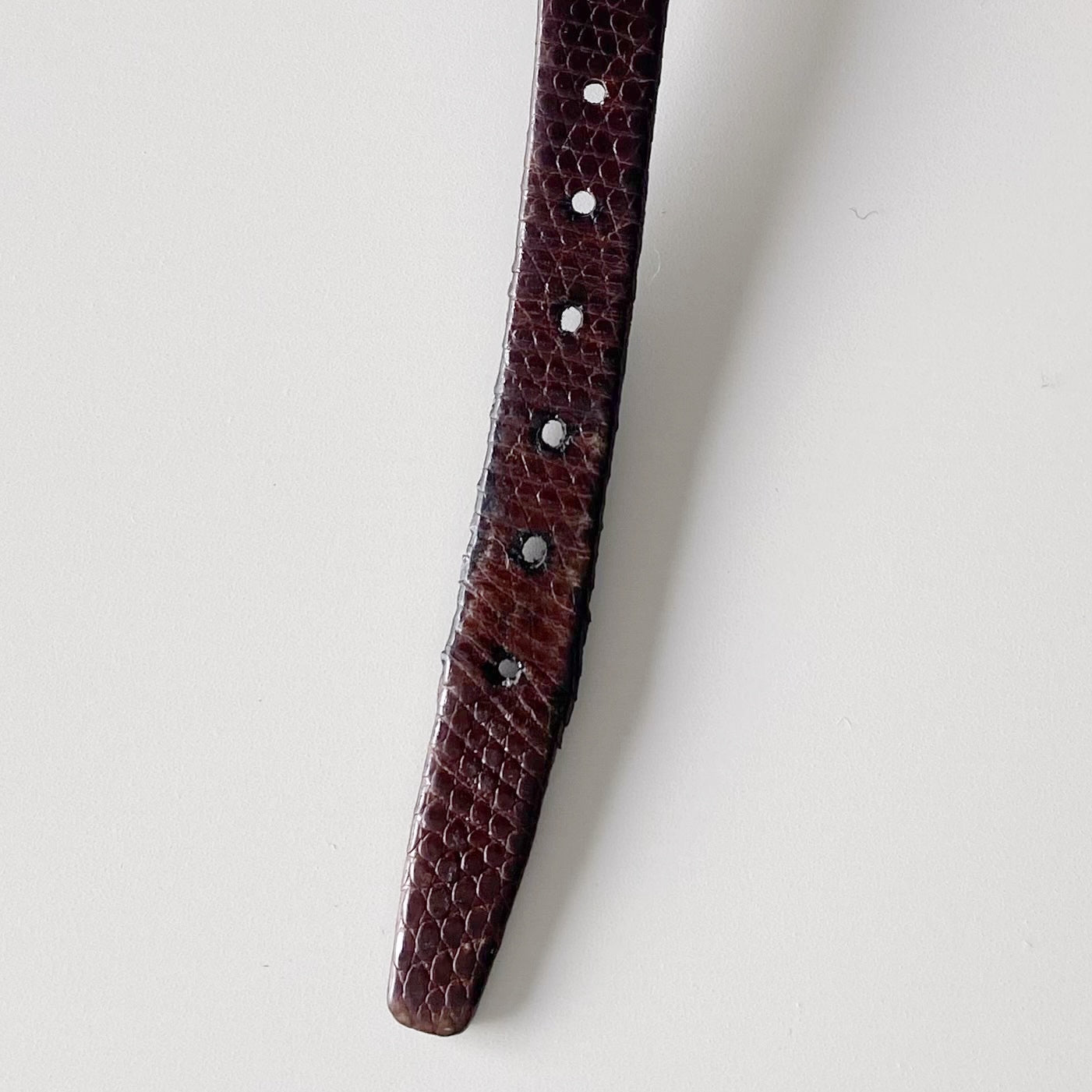 Gucci 1990s Sherry Round Gold Plated Watch