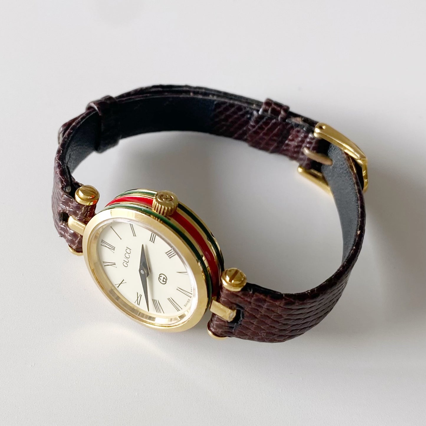 Gucci 1990s Sherry Round Gold Plated Watch
