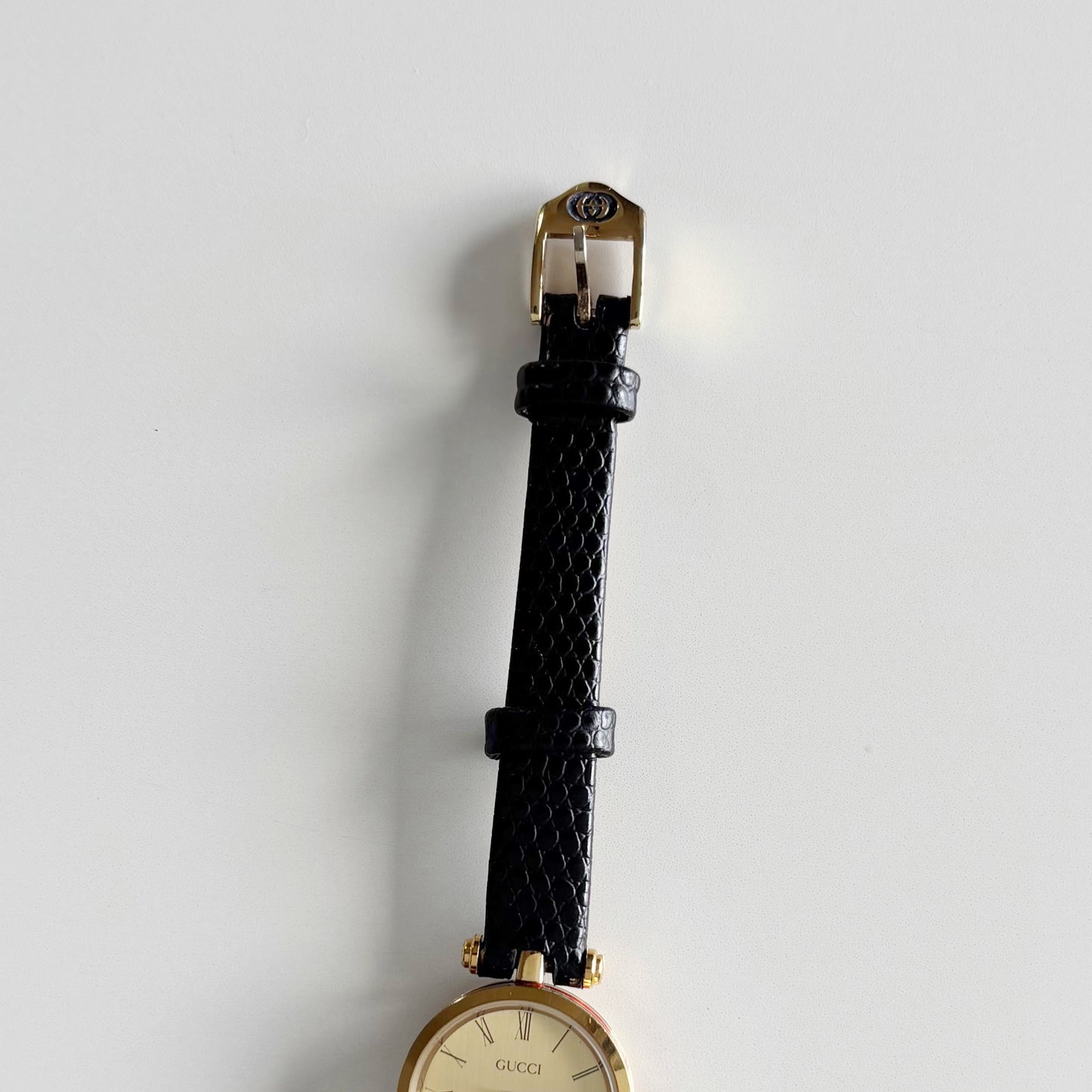 Gucci 1990s Round Dial Gold Plated Watch