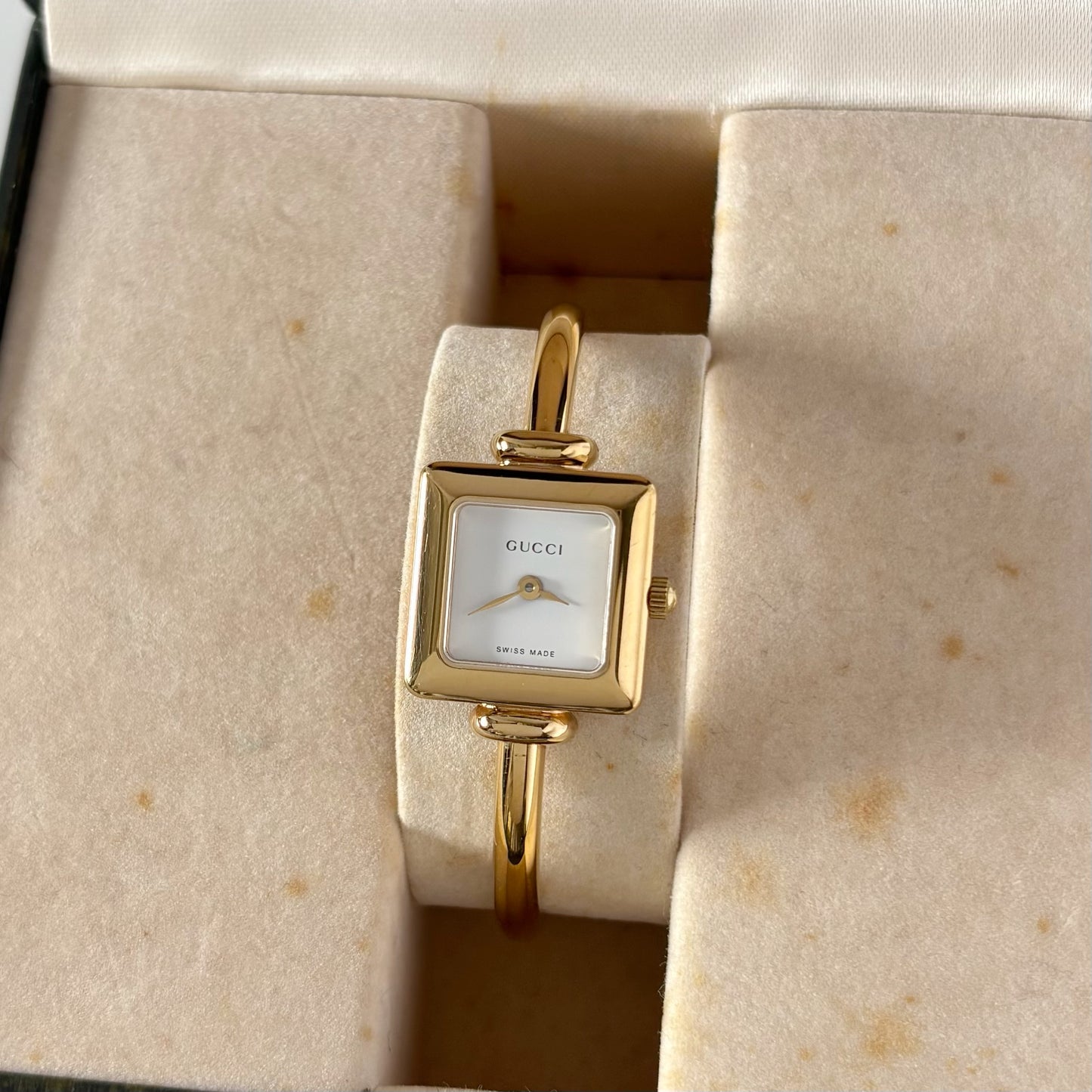 Gucci 1990s Square Dial Gold Plated Bangle Watch (Small)