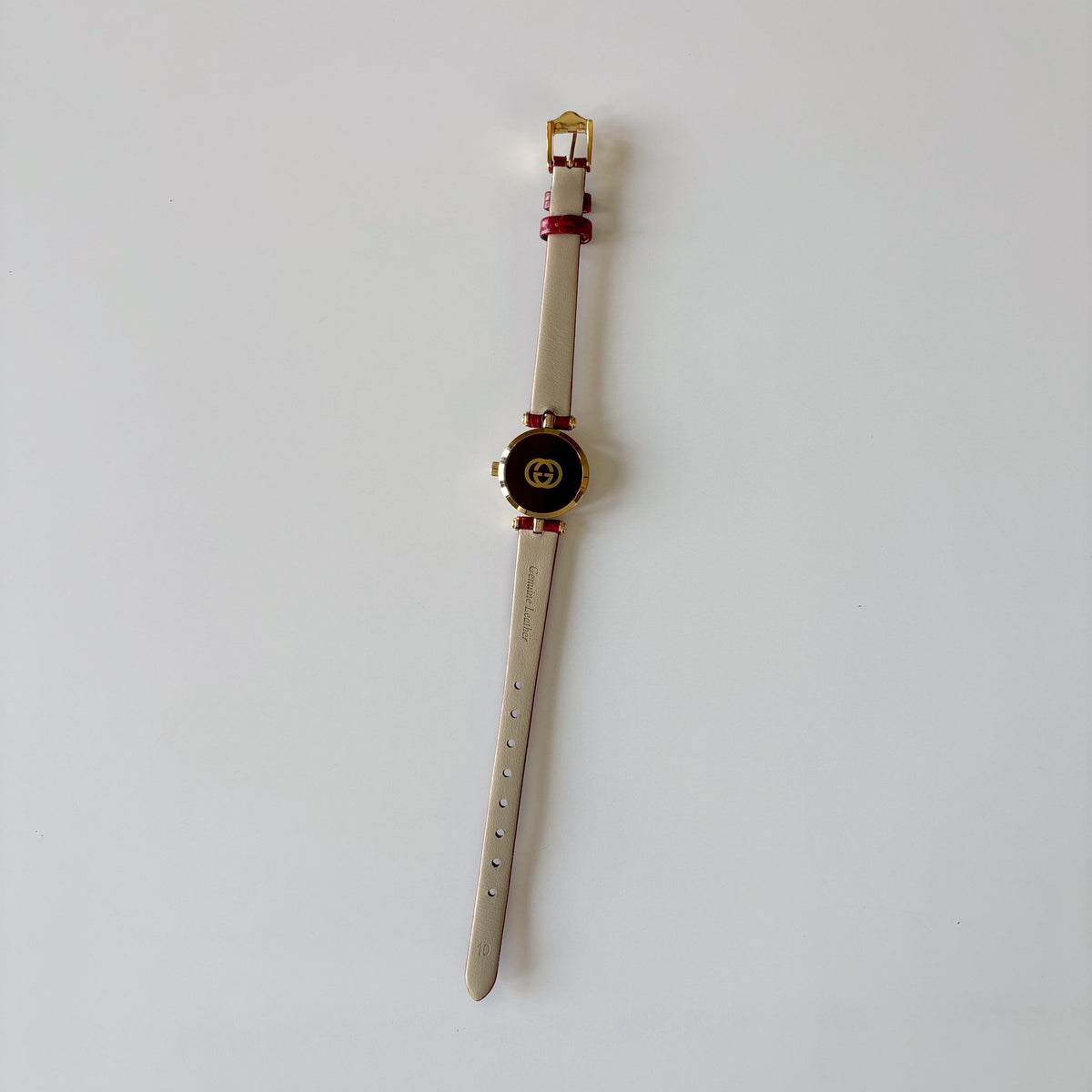 Gucci 1990s Sherry Round Dial Red Watch