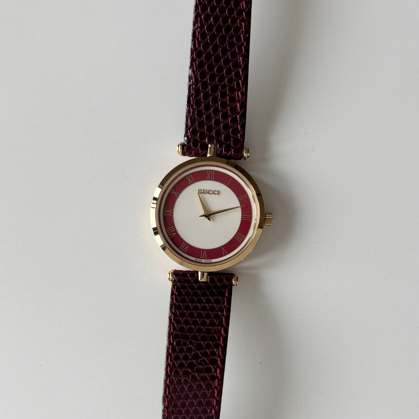 Gucci 1990s Round Dial Red Gold Plated Watch (Large)