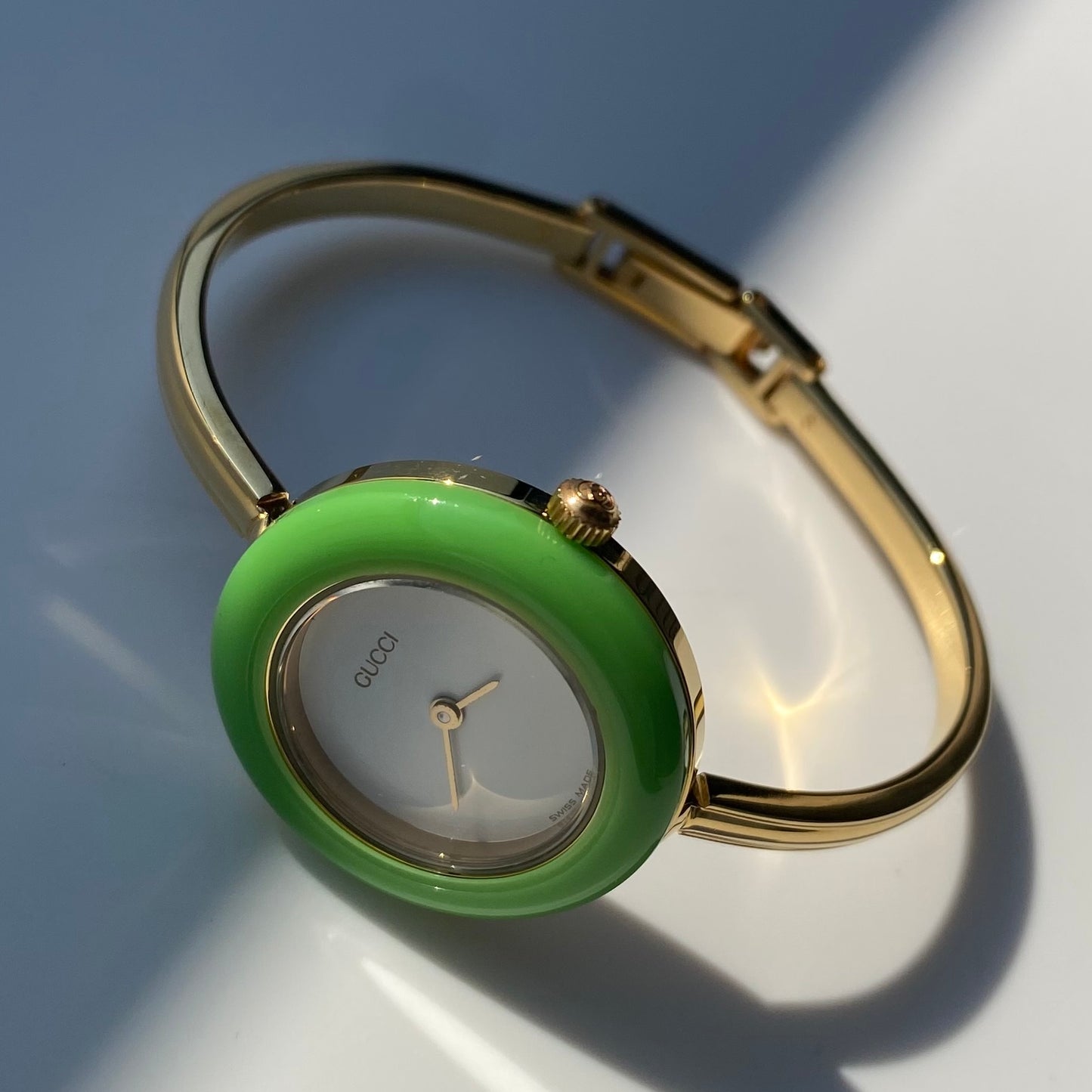 Gucci 1990s Interchangeable Bezel Gold Plated Bangle Watch with 12 bezels, case (Small)