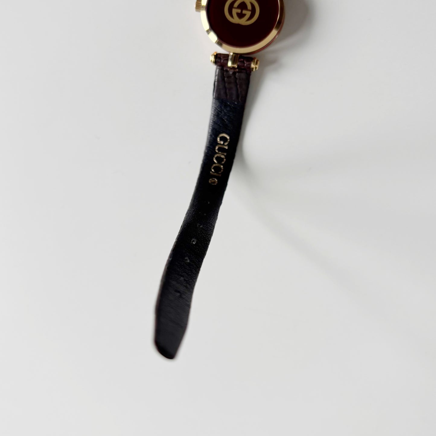 Gucci 1990s Sherry Round Dial Gold Plated Watch