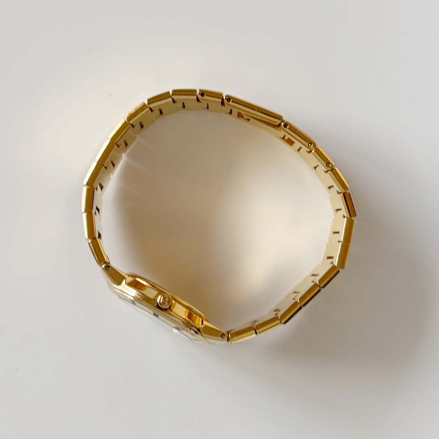 Gucci 1990s Round Dial Gold Plated Watch