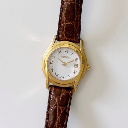 Gucci 1990s Date Gold Plated Round Leather Strap Watch