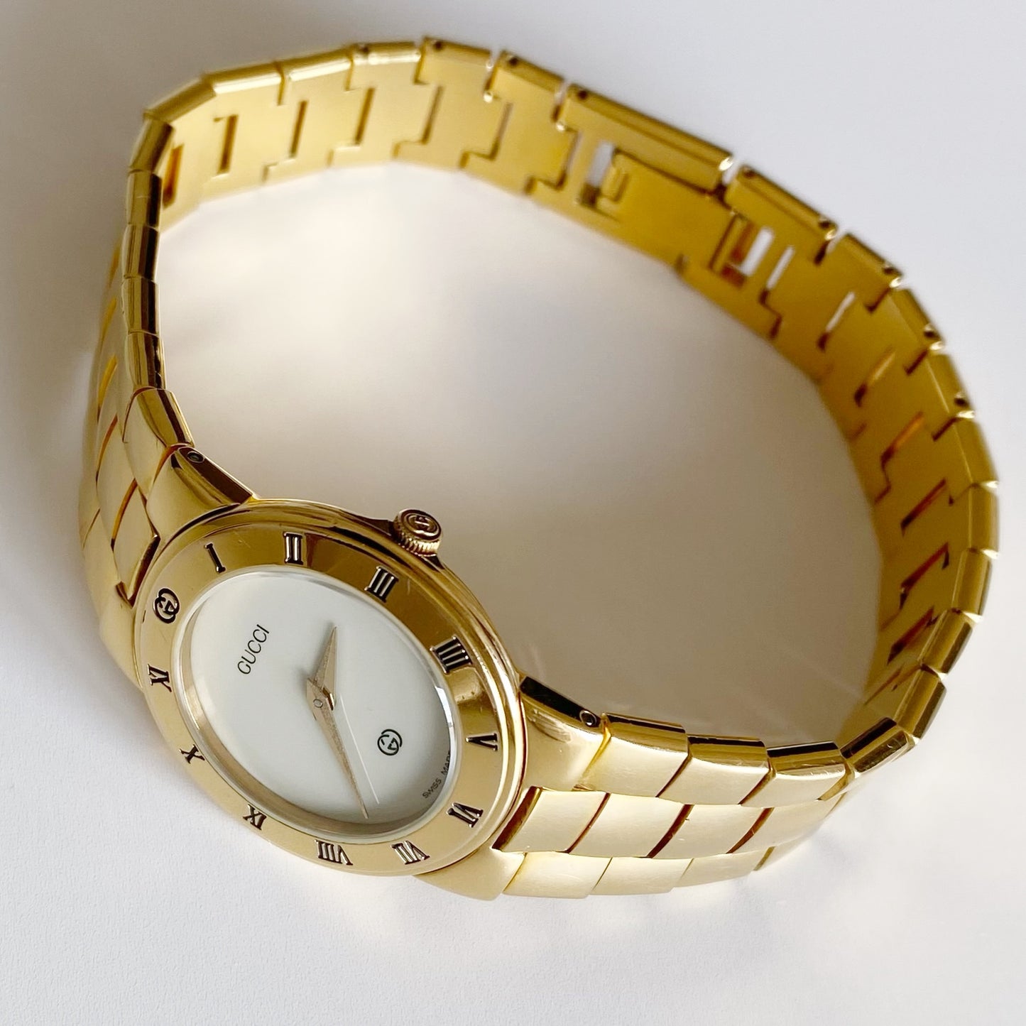 Gucci 1990s Gold Plated Round Watch