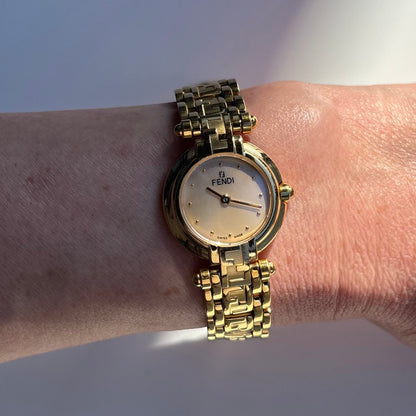 Fendi 1990s Seashell Round Dial Gold Plated Watch