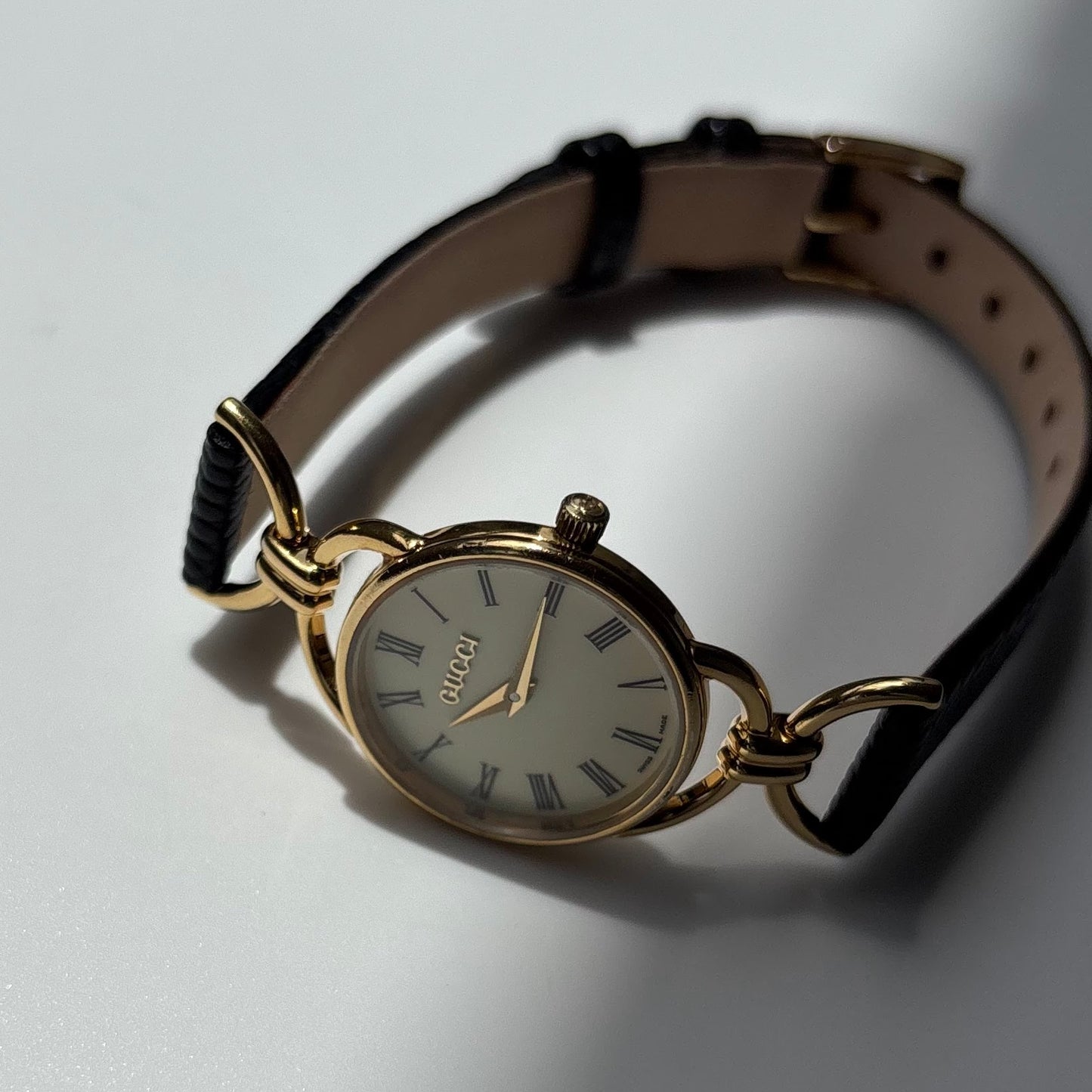 Gucci 1990s Round Dial Horsebit Gold Plated Watch
