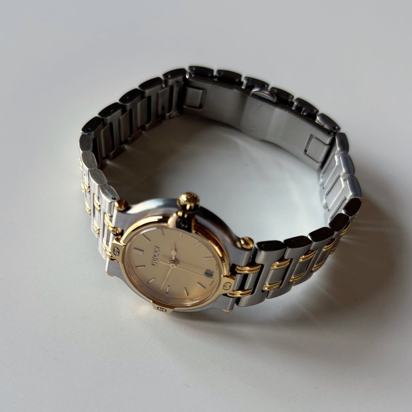Gucci 1990s Date Gold Round Dial Two Tone Watch