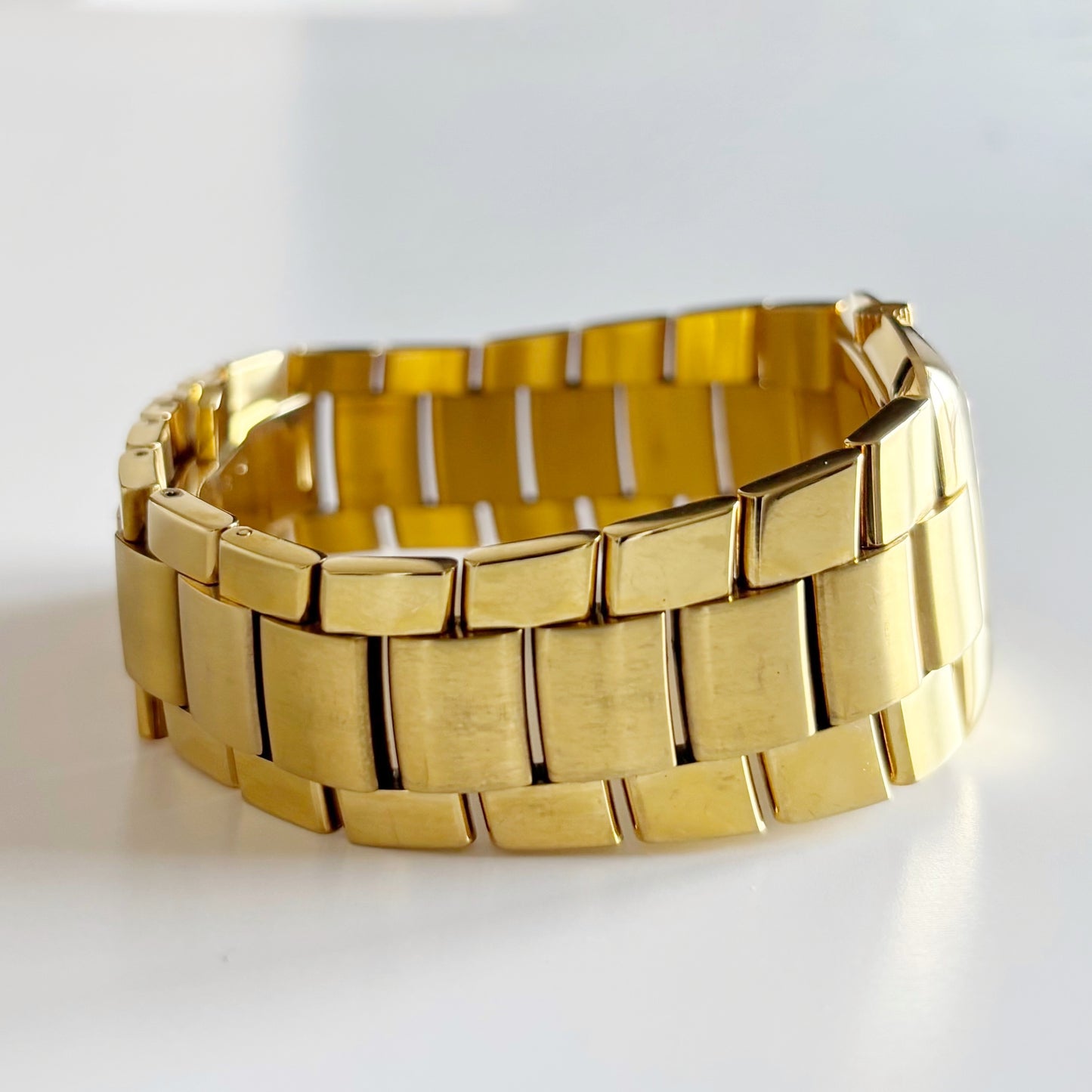 Gucci 1990s Date Gold Dial Gold Plated Watch