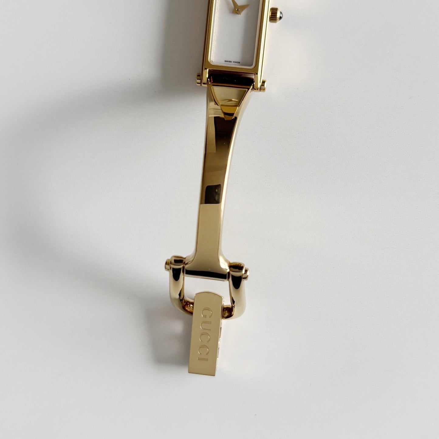 Gucci 1990s Seashell Rectangular Dial Gold Plated Bangle Watch (Small)
