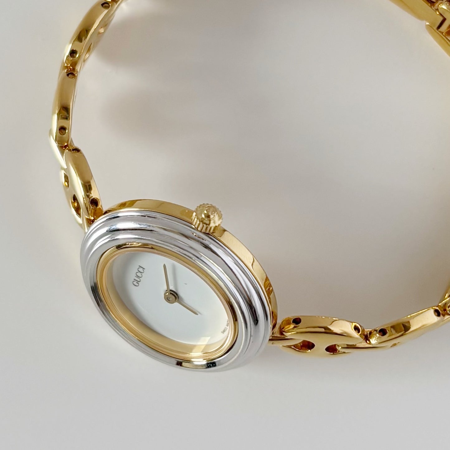 Gucci 1990s Interchangeable Bezel Gold Plated Watch with 6 bezels, case (165mm)