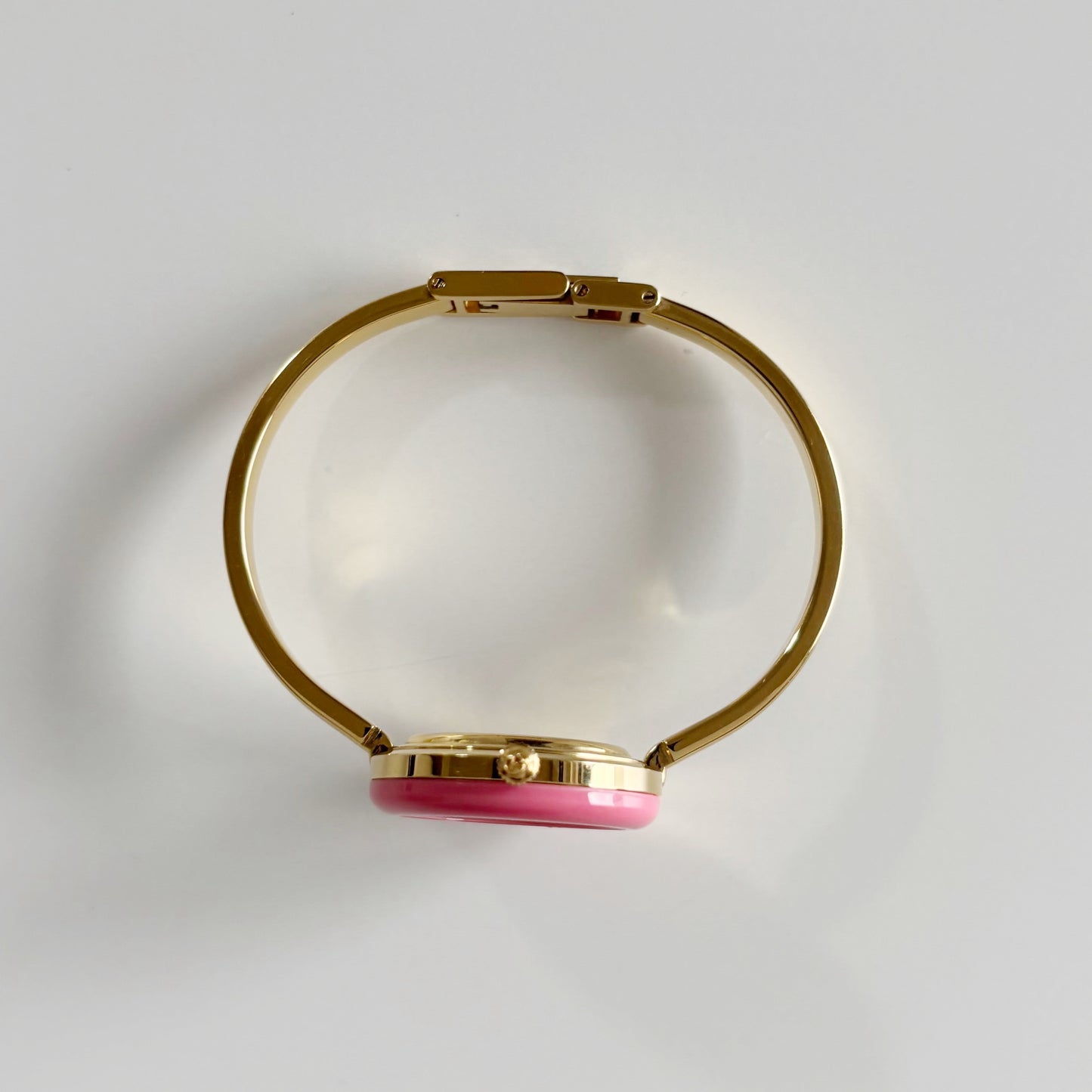 Gucci 1990s Interchangeable Bezel Gold Plated Bangle Watch with 12 bezels, case (Small)