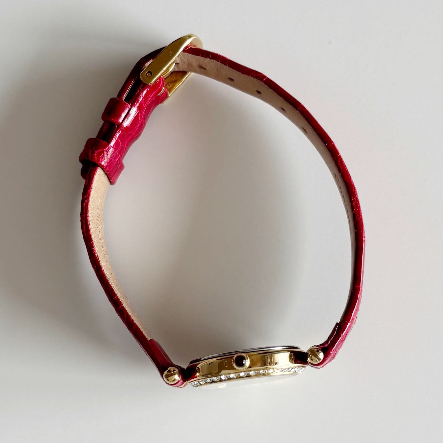 Dior 1990s Seashell Dial Round Dial Gold Plated Watch