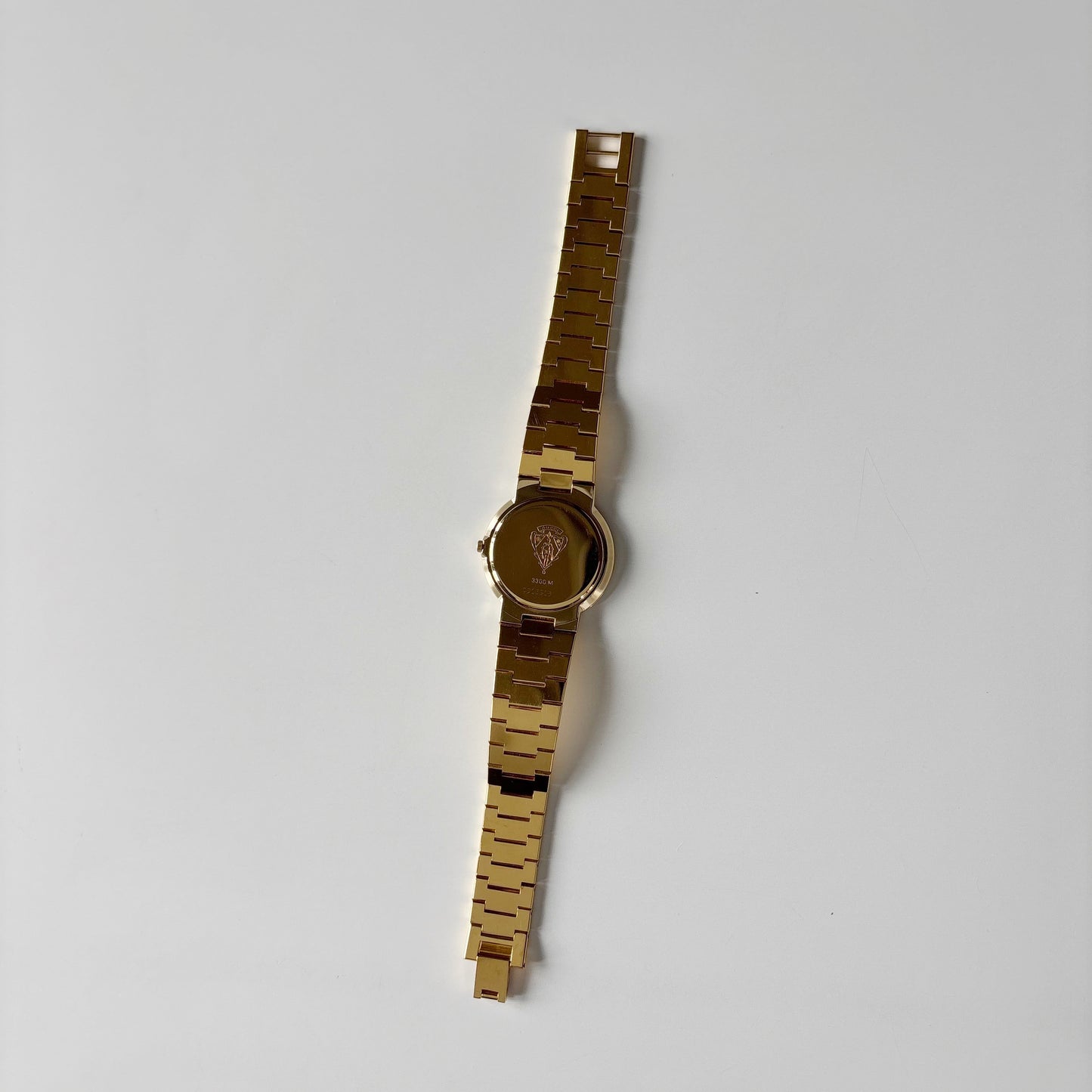 Gucci 1980s Black Round Dial Gold Plated Watch (Large)