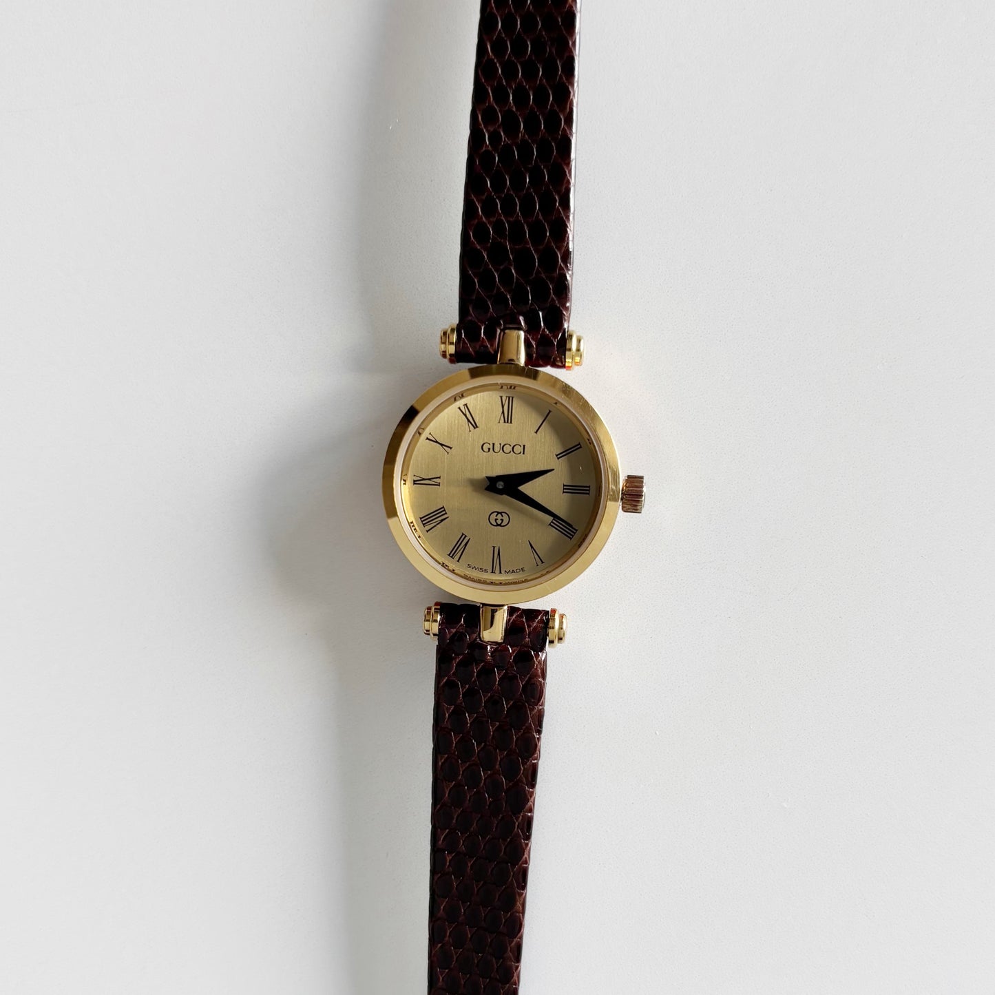 Gucci 1990s Round Dial Gold Plated Watch