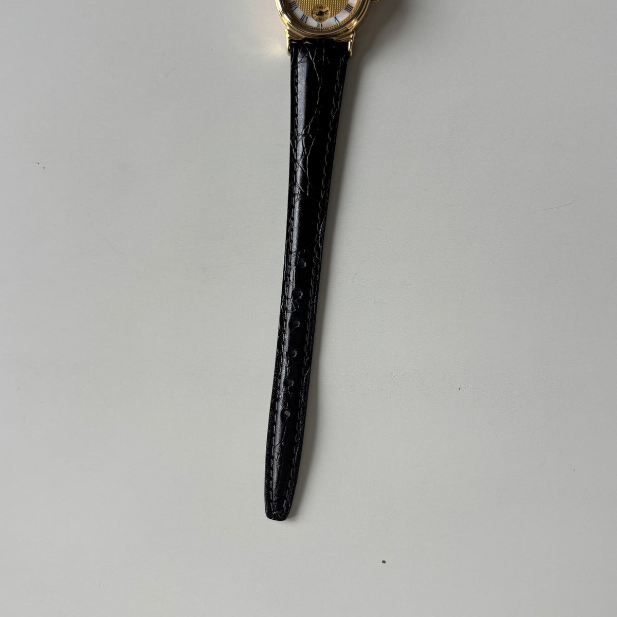 Celine 1980s Seashell Round Dial Gold Plated Watch