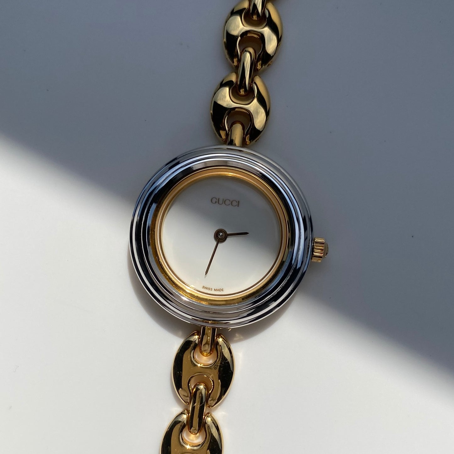 Gucci 1990s Interchangeable Bezel Gold Plated Watch with 6 bezels, case (165m)