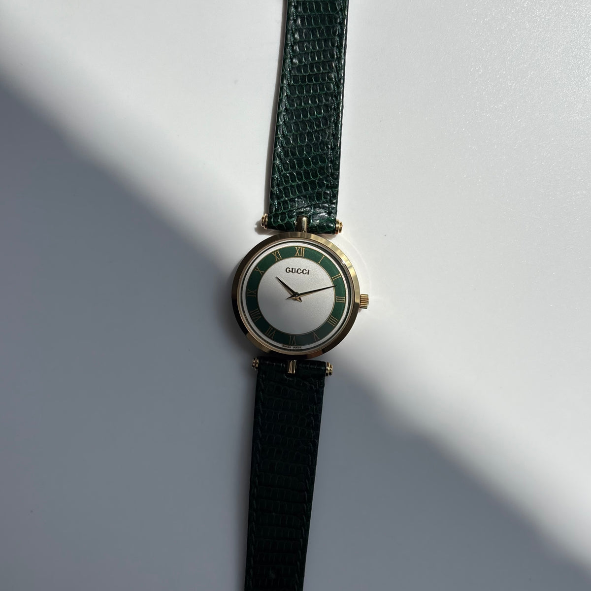 Gucci 1990s Round Dial Sherry Gold-Plated Watch (Large)