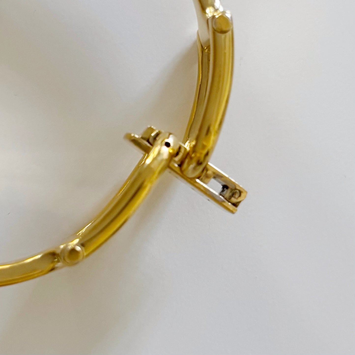 Gucci 1990s Seashell Dial Rectangular Gold Plated Bangle Watch