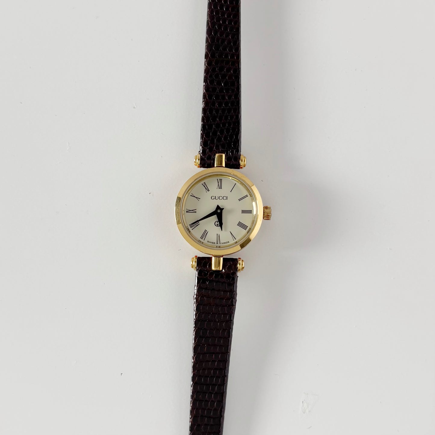 Gucci 1990s Sherry Round Dial Gold Plated Watch
