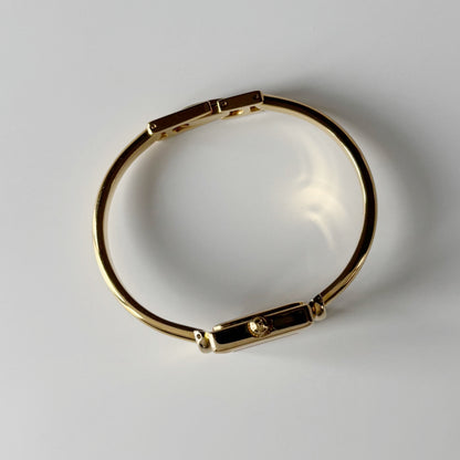 Gucci 1990s Square Dial Gold Plated Watch (Small)