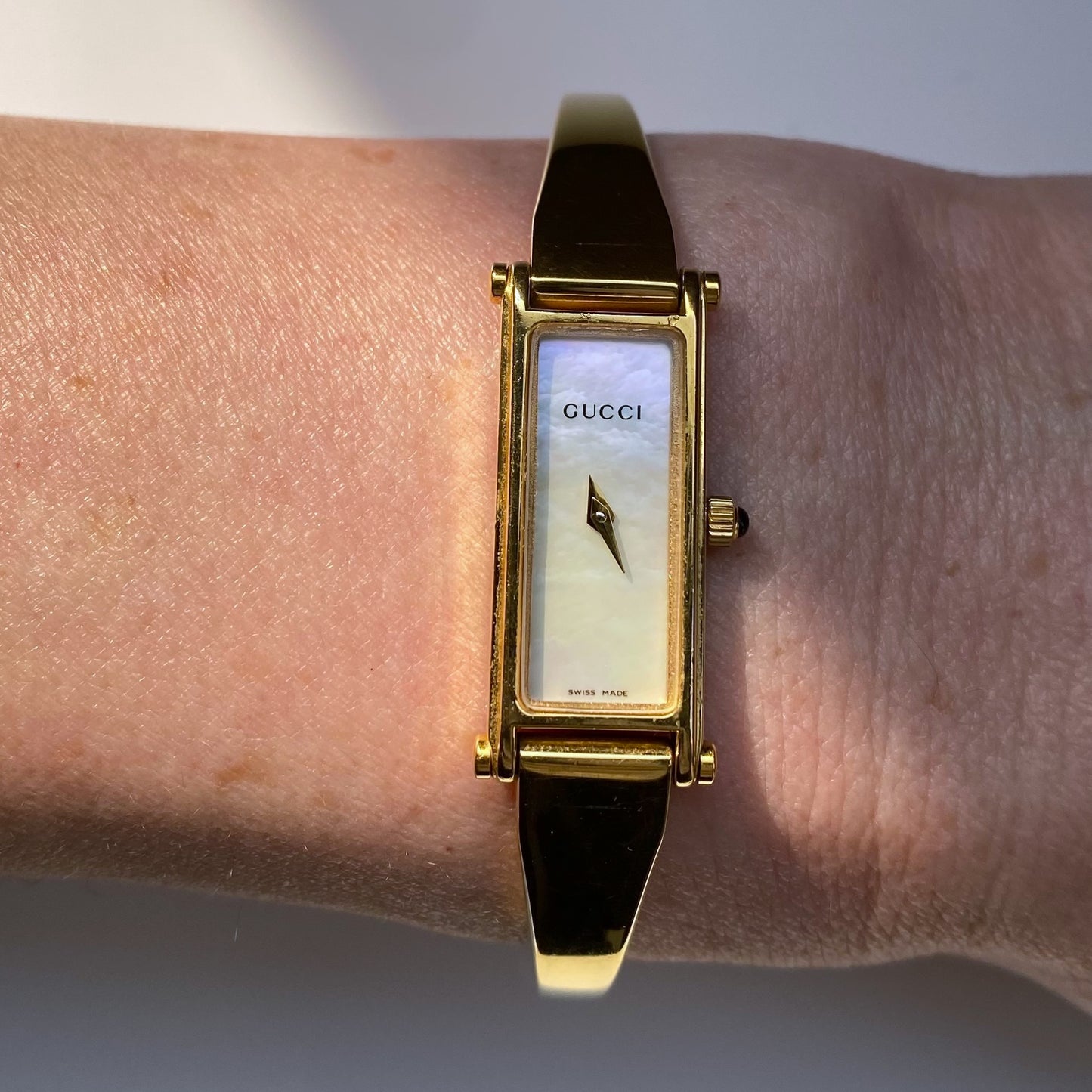 Gucci 1990s Seashell Dial Rectangular Gold Plated Bangle Watch (Small)