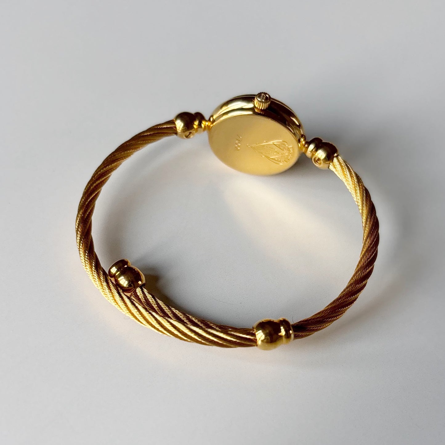 Gucci 1990s Seashell Dial Gold Plated Cable Bangle Watch