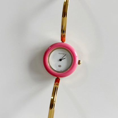 Gucci 1990s Interchangeable Bezel Gold Plated Bangle Watch with 12 bezels, case (Small)