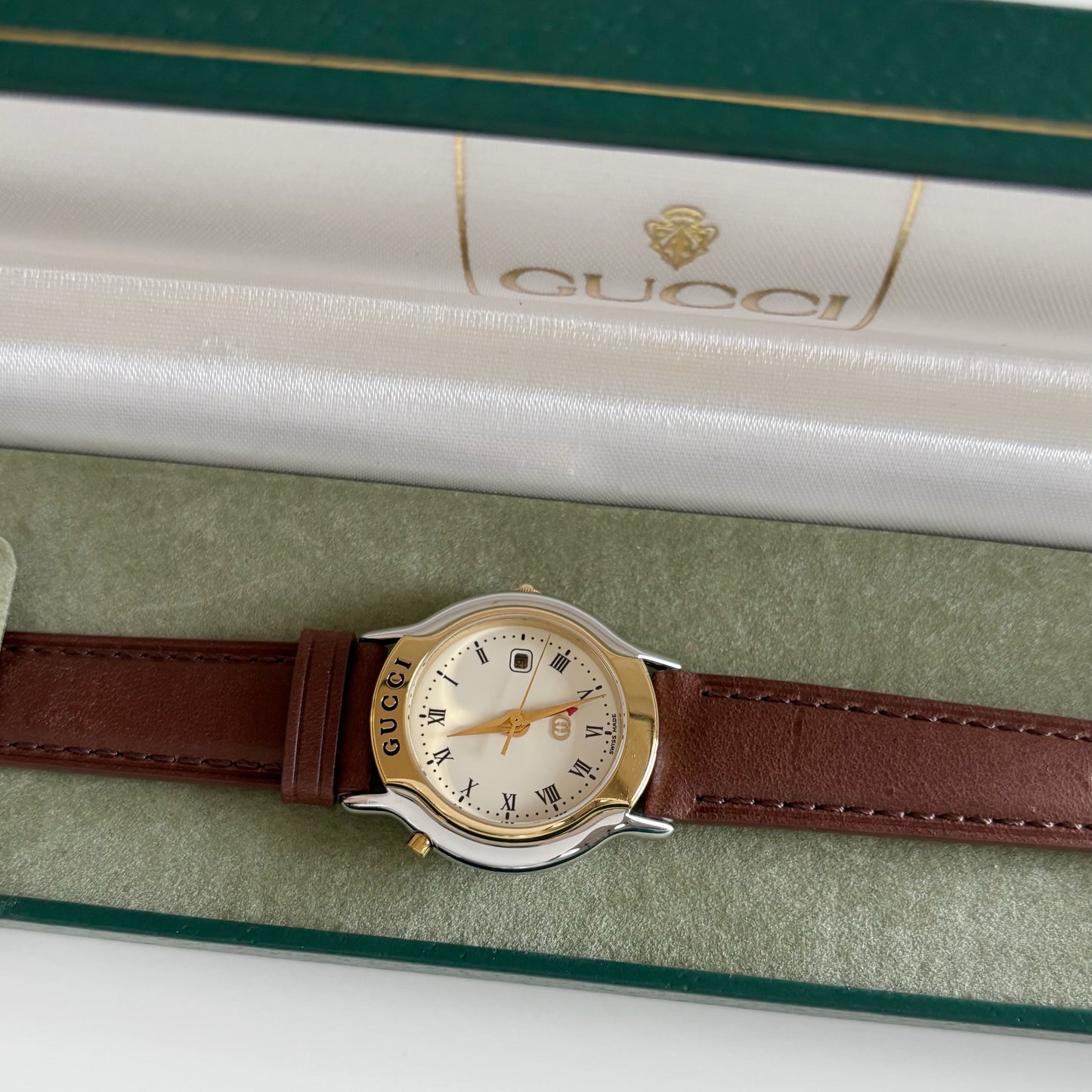 Gucci 1990s Date Round Dial Two Tone Watch (Large)