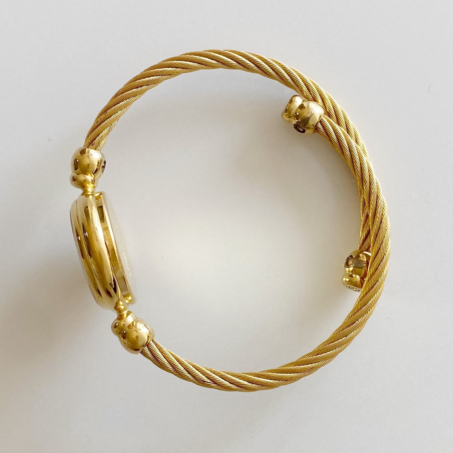 Gucci 1990s Seashell Dial Gold Plated Cable Bangle Watch