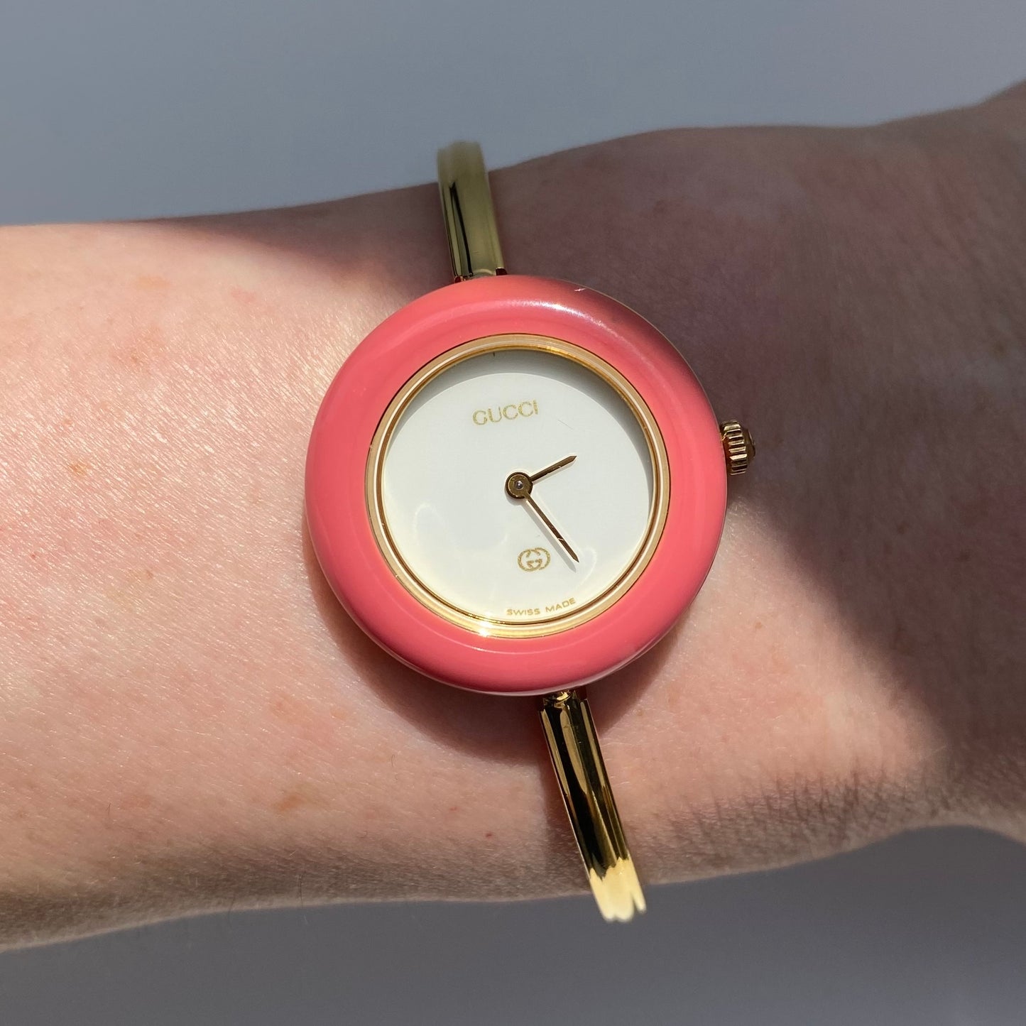 Gucci 1990s Interchangeable Bezel Gold Plated Bangle Watch with 12 bezels, case