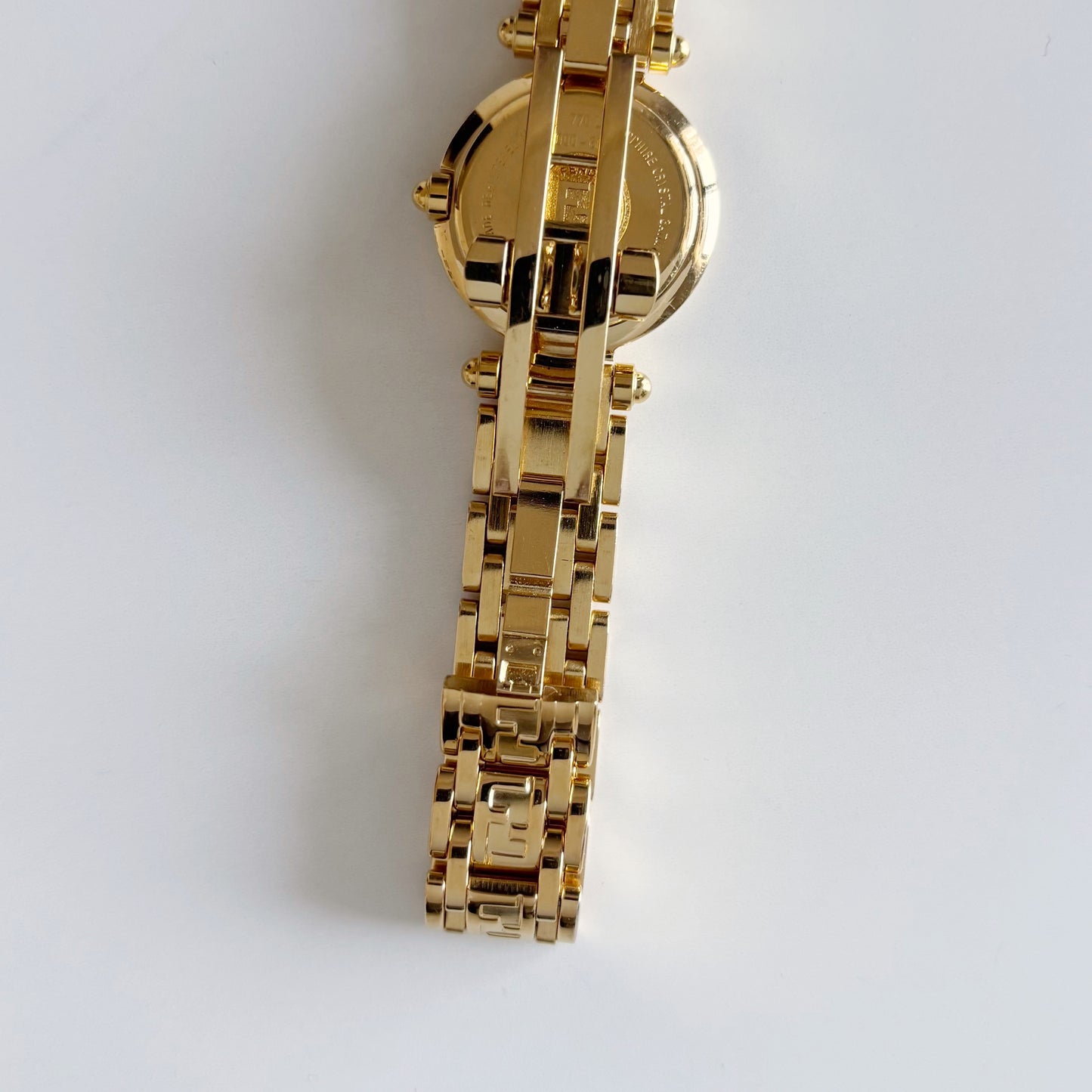 Fendi 1990s Seashell Round Dial Gold Plated Watch