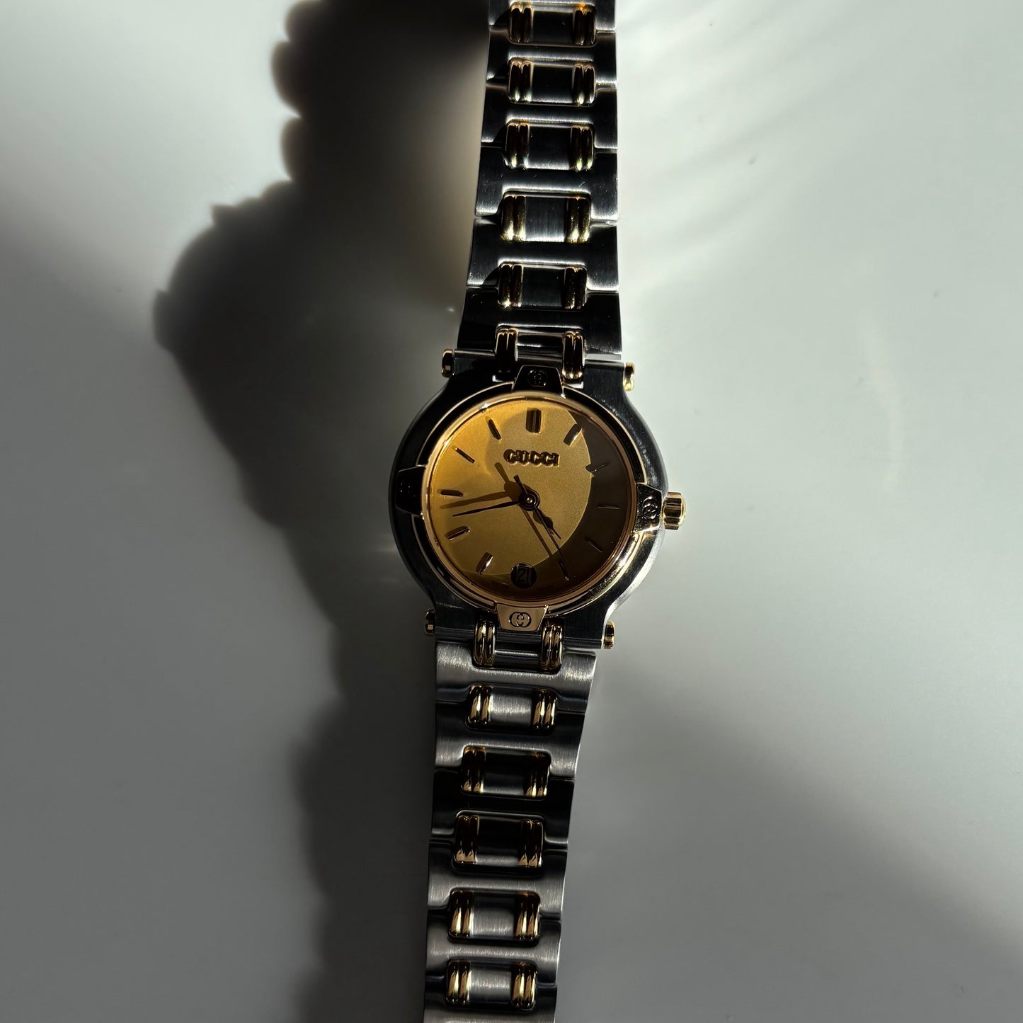 Gucci 1990s Date Gold Round Dial Two Tone Watch