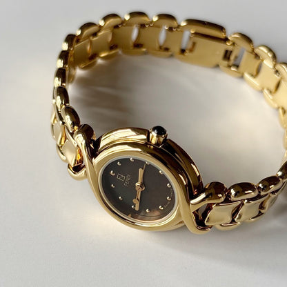 Fendi 1990s Seashell Round Dial Gold Plated Watch