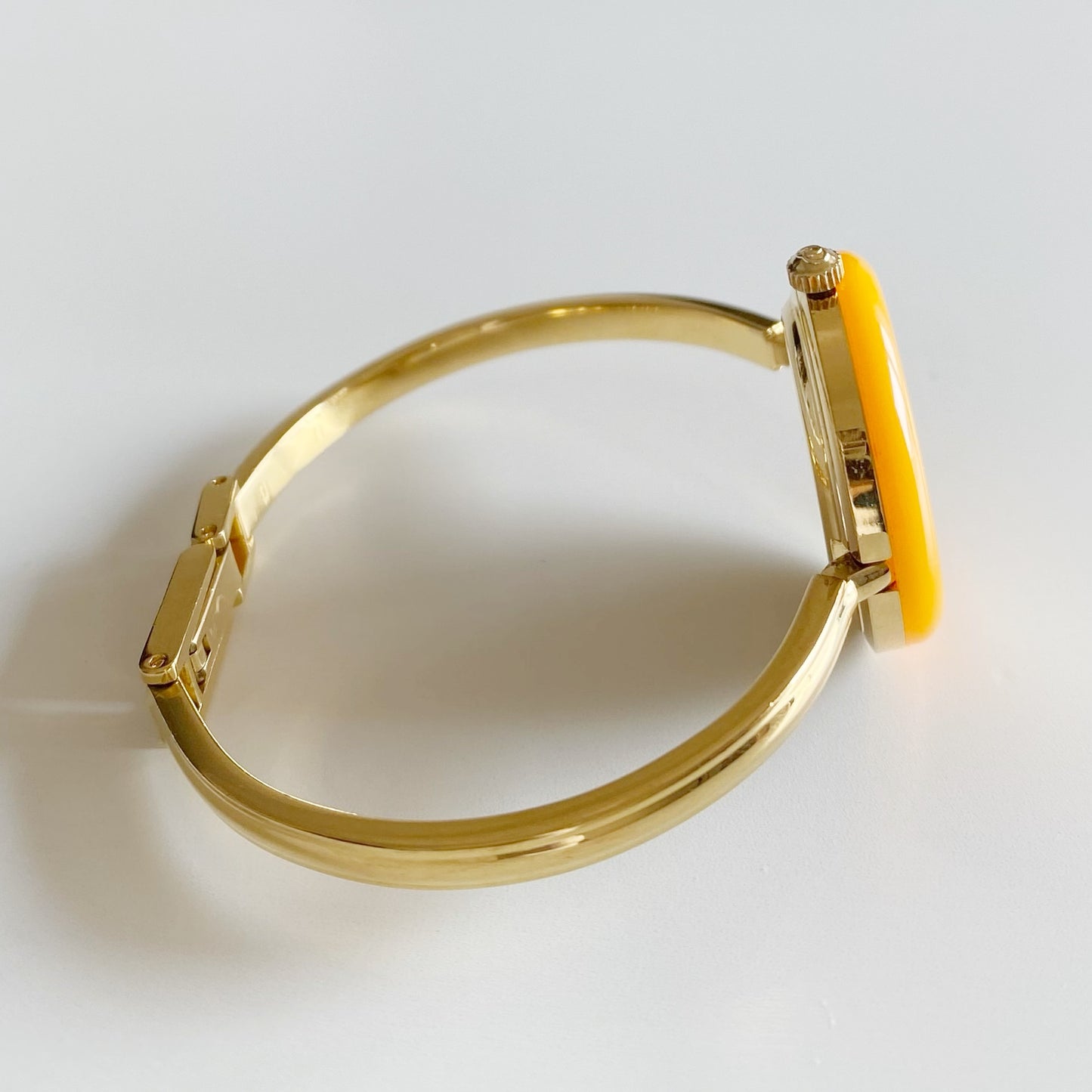 Gucci 1990s Interchangeable Bezel Gold Plated Bangle Watch with 12 bezels, case