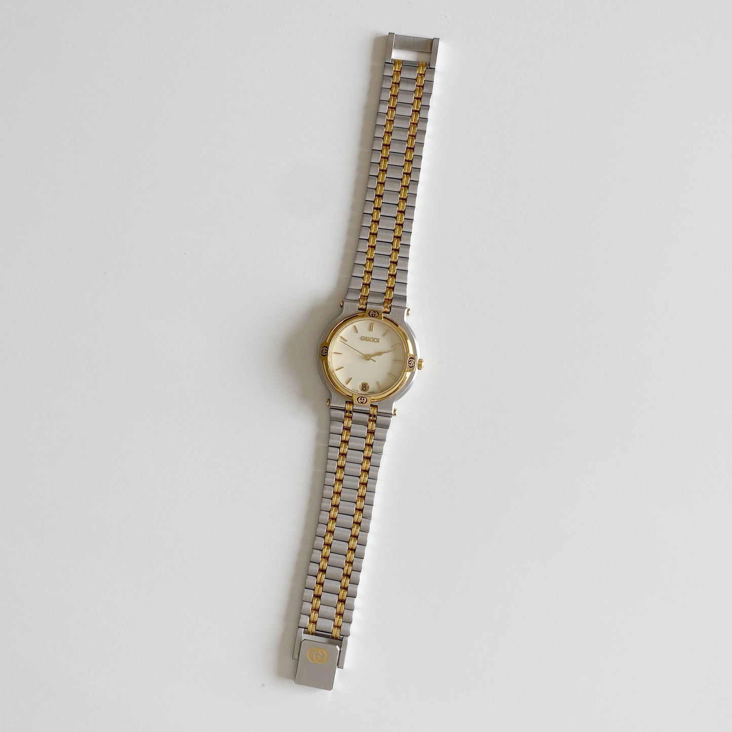 Gucci 1990s Date Round Dial Two Tone Watch (Large)