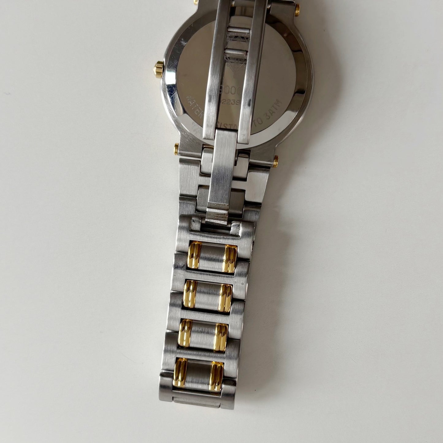 Gucci 1990s Date Round Dial Two Tone Watch (Large)